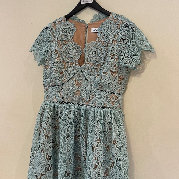 Self-Portrait Mint Floral Guipure Lace Mini Dress UK12/US8 - Picture 6 of 11